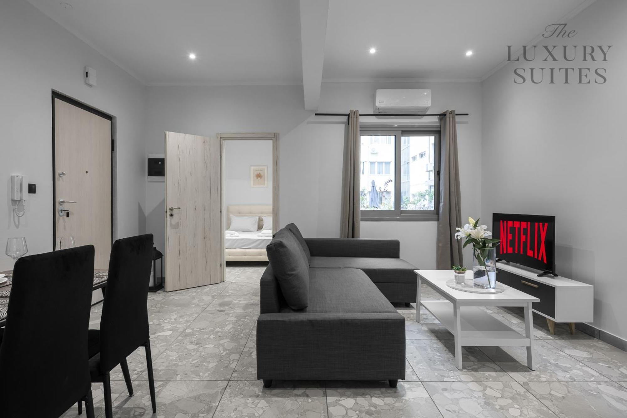 Aelia Apartments, The Luxury Suites Thessaloniki Buitenkant foto