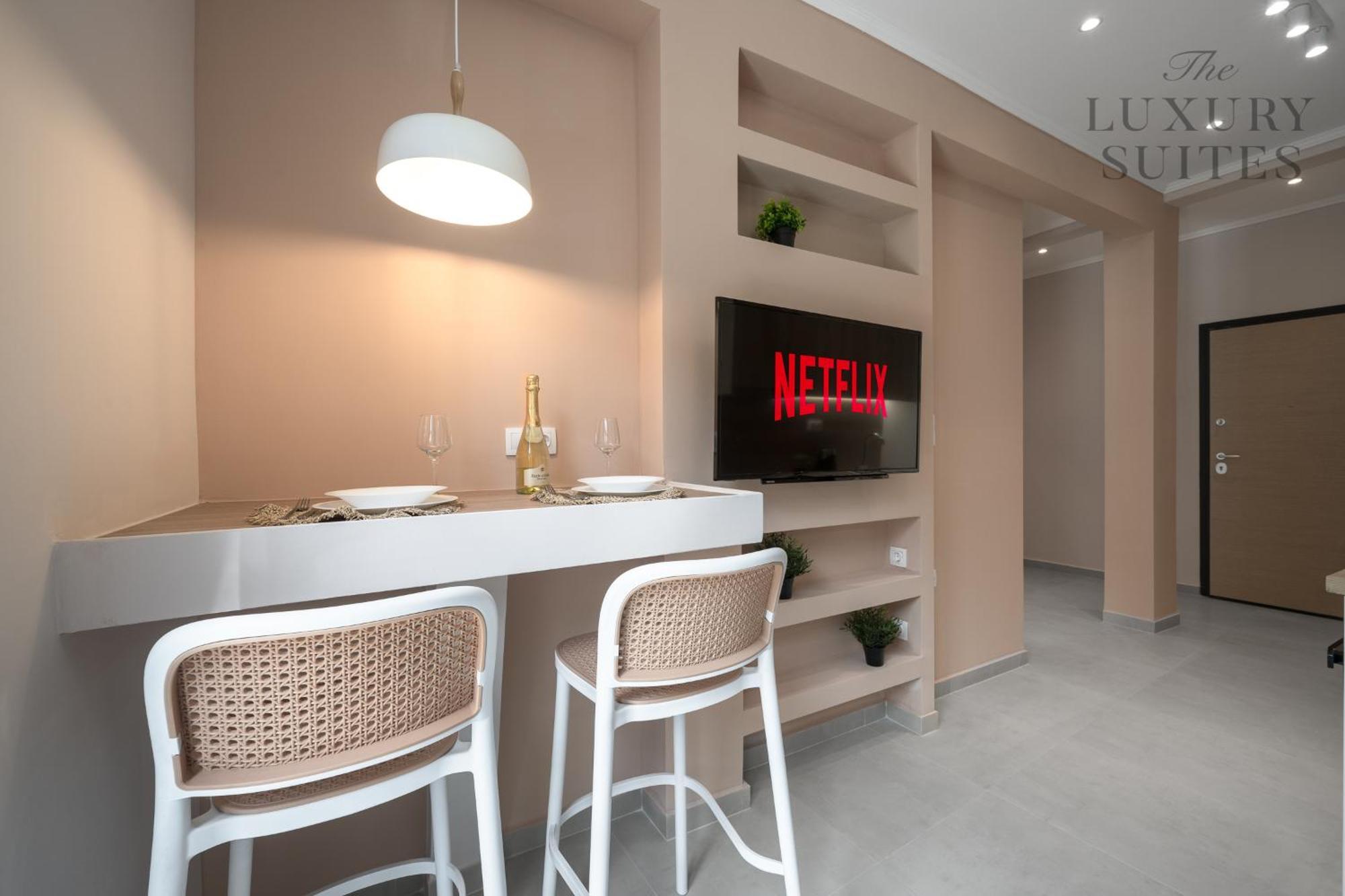 Aelia Apartments, The Luxury Suites Thessaloniki Buitenkant foto