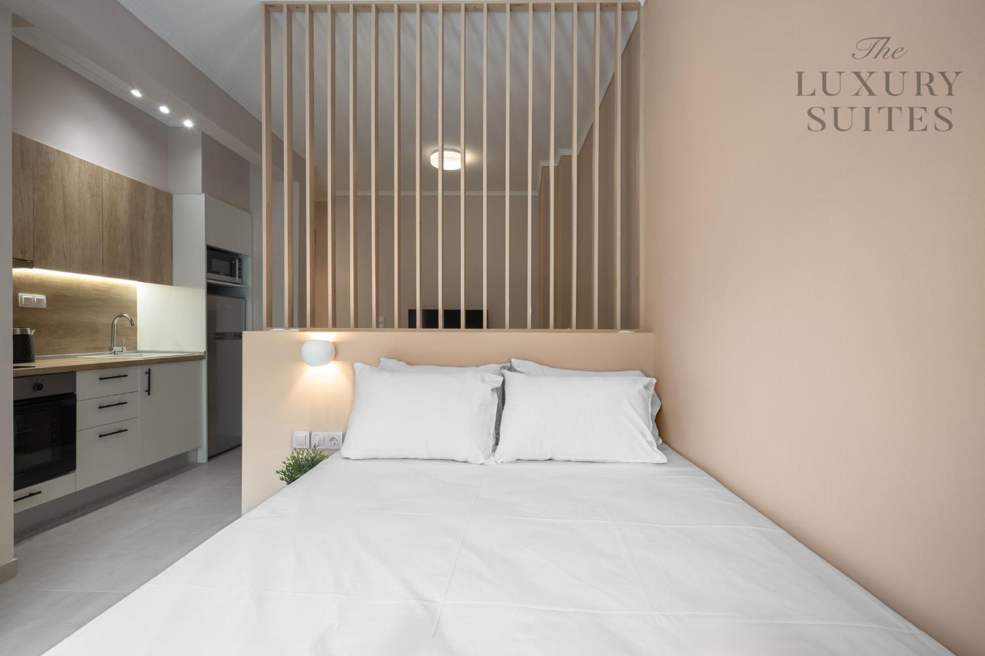 Aelia Apartments, The Luxury Suites Thessaloniki Buitenkant foto