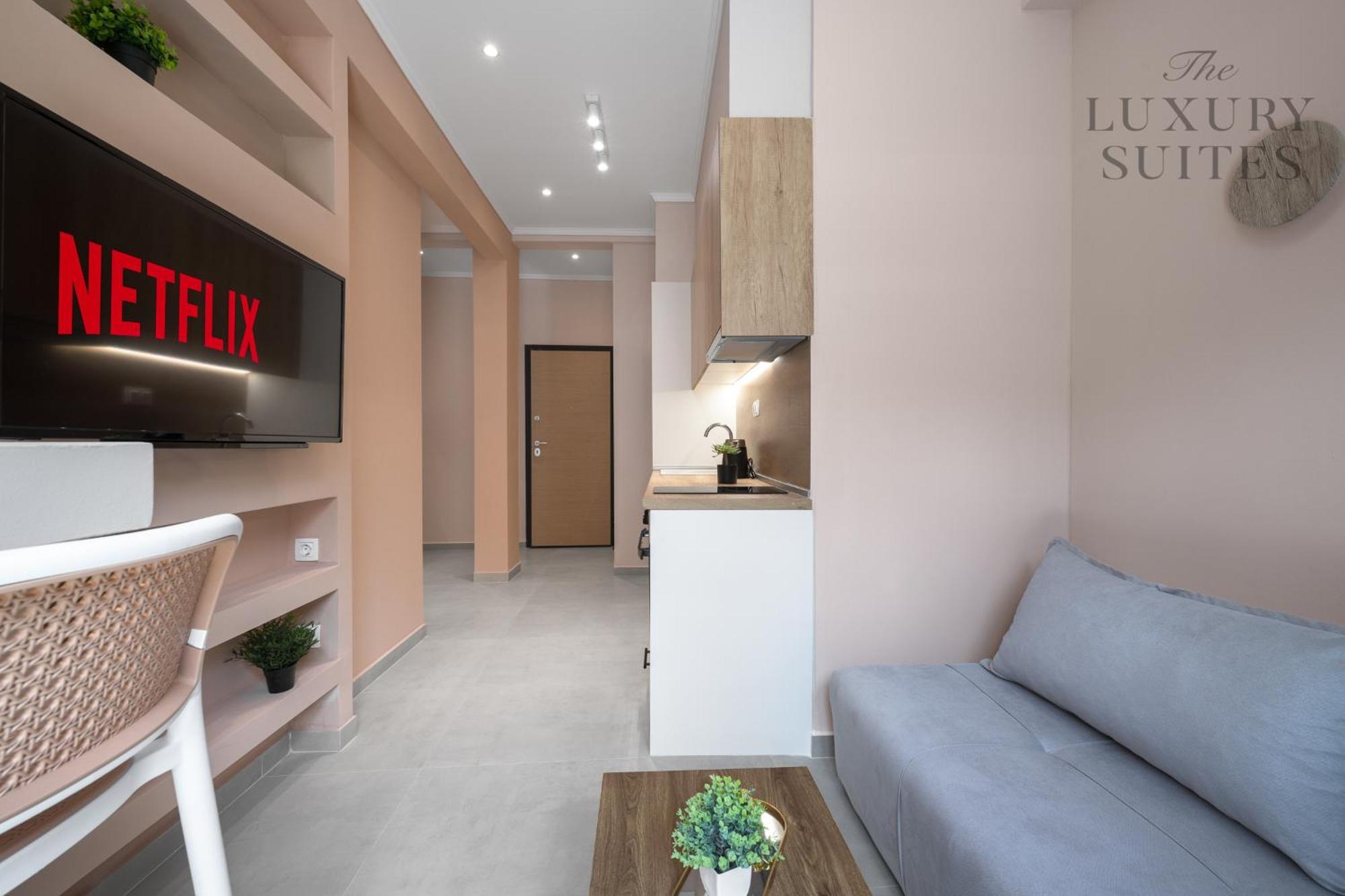 Aelia Apartments, The Luxury Suites Thessaloniki Buitenkant foto